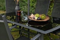 BREKKI Ruokailuryhmä, mukaan lukien aurinkovarjo, musta