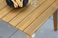 Chania-soffaryhmä sohvapöydällä