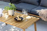 Chania-soffaryhmä sohvapöydällä