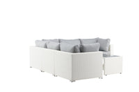 Amazon kulmasohva sohvapöydällä