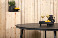 Rikkoutunut ruokapöytä (pyöreä)