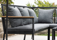 DALLAS kulmasohvaryhmä sohvapöydällä