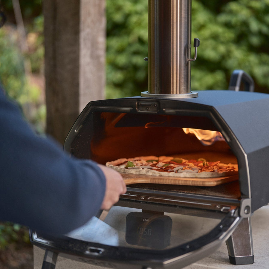 Ooni Karu 2 Pro monipolttoaineinen pizzauuni 
