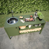 UMAMI moduuli 3 ulkokeittiö pesualtaalla