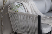 Virya kulmasohva inkl. sohvapöytä (3+2+1) musta alumiini / harmaa naru / harmaat tyynyt