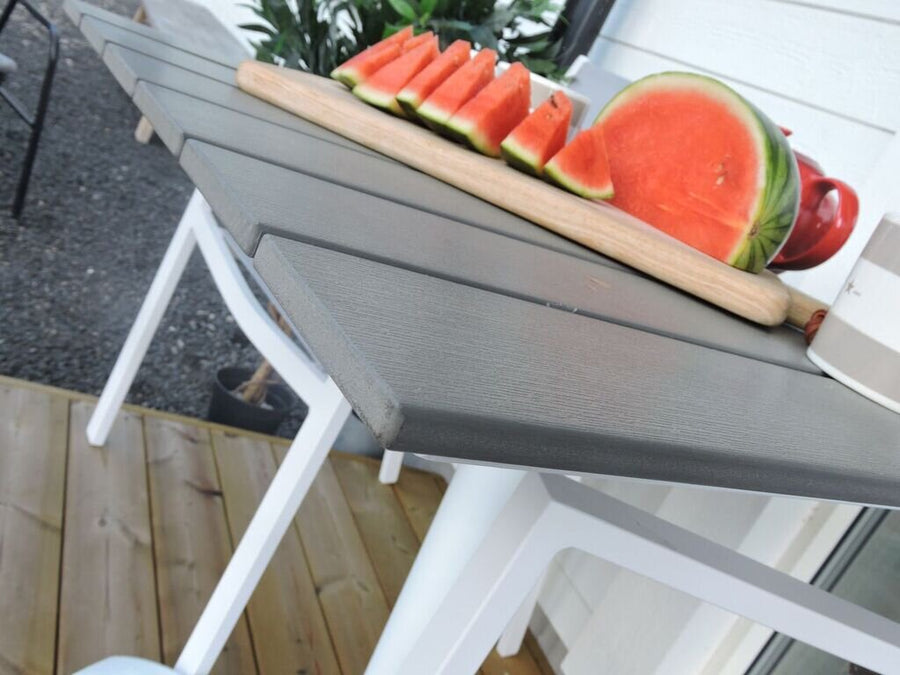 Ruokailuryhmä Colorado Copacabana-tuoleilla 