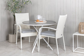 Ruokaryhmä Parma Anna-tuoleilla