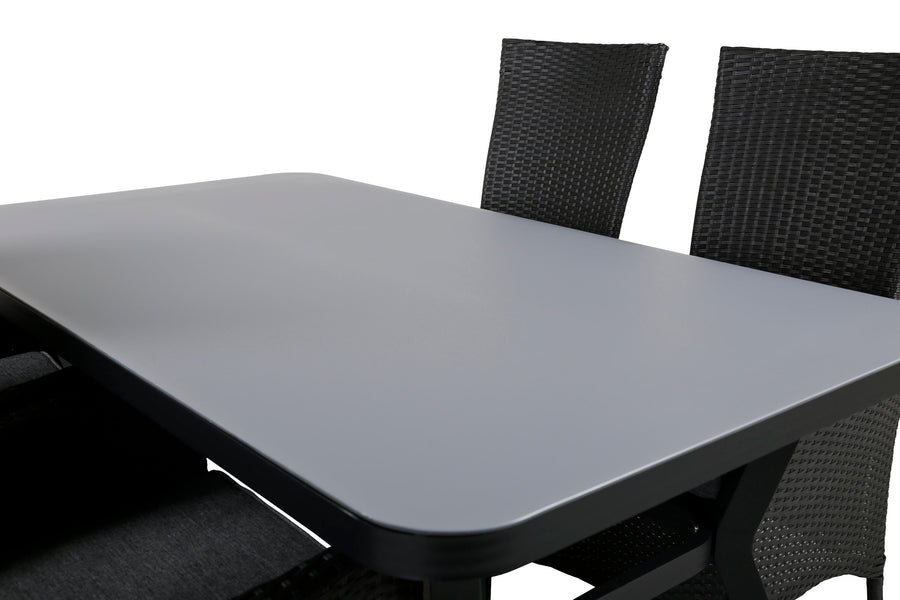 Ruokaryhmä Virya tuoleilla Padova