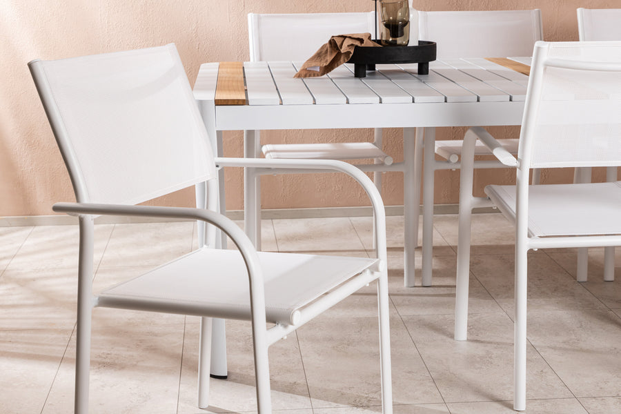 Ruokapöytä Togo ja tuolit Santorini 
