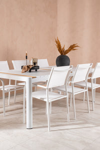 Ruokapöytä Togo ja tuolit Santorini 