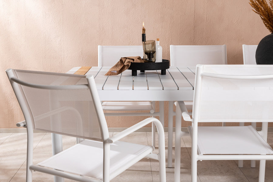 Ruokapöytä Togo ja tuolit Santorini 