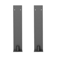 Kaksi seinäkynttilänjalkaa pakkauksessa