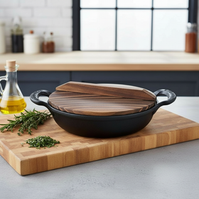 Gjutjärnsgryta Ø 36 cm med trälock