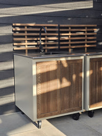 Gastro ulkokeittiön allasmoduuli ritiläselkänojalla