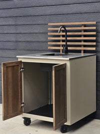 Gastro ulkokeittiön allasmoduuli ritiläselkänojalla