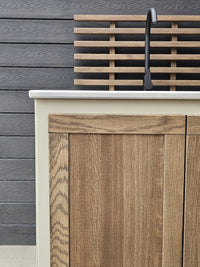 Gastro ulkokeittiömoduuli ritiläselkänojalla